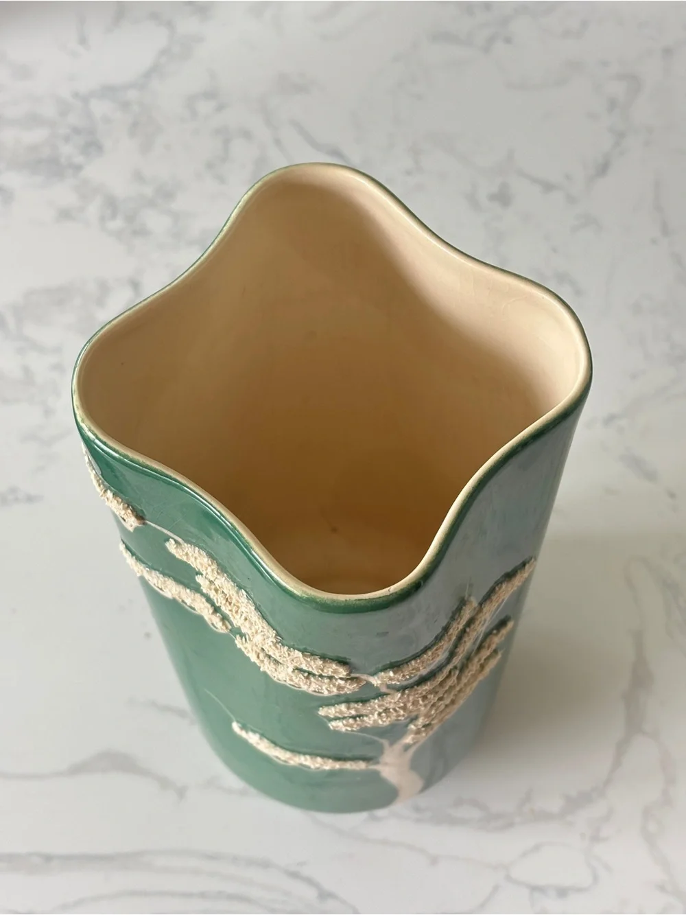 WEIL WARE CALIFORNIA POTTERY MING TREE STUDIO VASE, HAND MARKED 1924